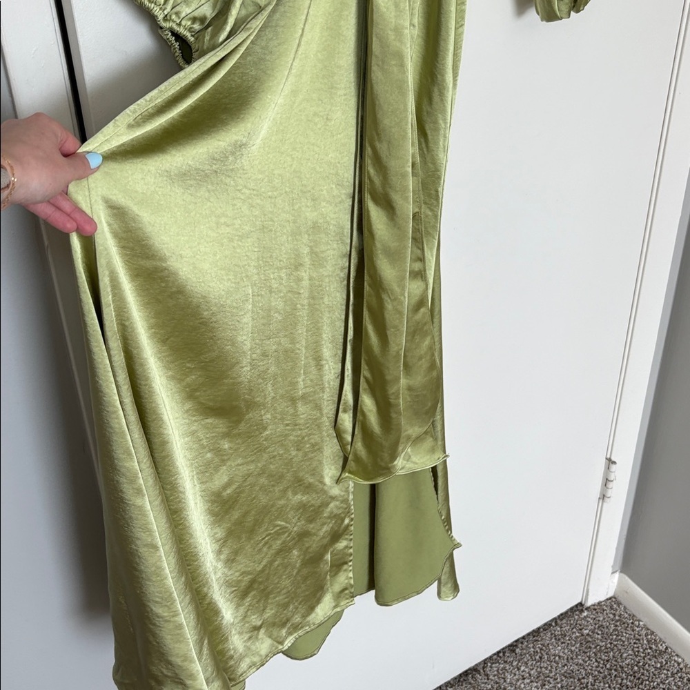 Revolve Elliatt Kai Maxi Dress in Avocado Green Size Medium - Picture 6 of 10